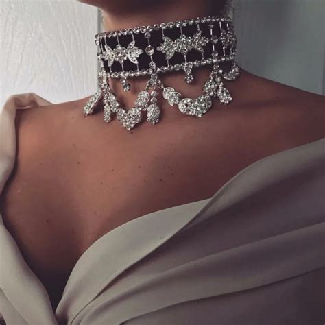 Kmvexo 2019 Fashion Crystal Rhinestone Choker Necklace Velvet Statement Necklace For Women