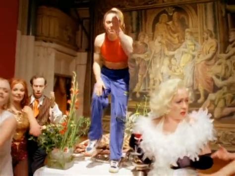 11 moments from the spice girls wannabe music video that you need to revisit