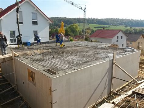 Mit etwas geschick kann die bodenplatte aber auch allein gegossen werden. Unser Traum vom Eigenheim: Der Keller (Rohbau) ist fertig ...