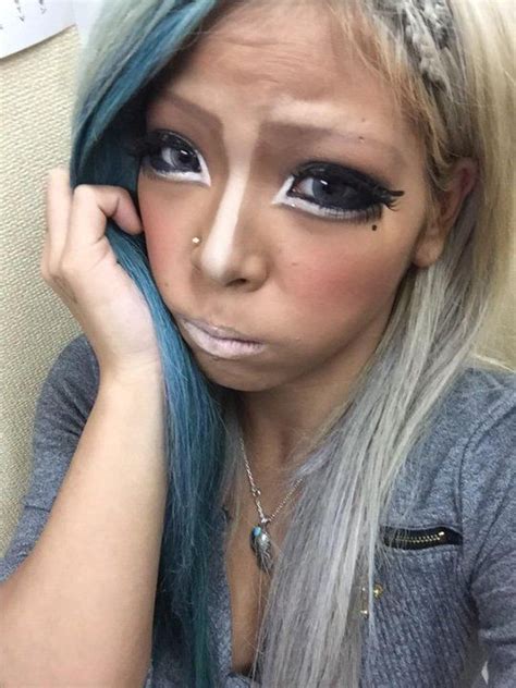 Ganguro Not Fully Y Thing But Those Eyes Color De Cabello Cabello