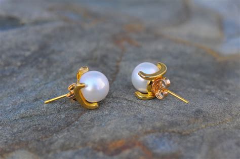 9mm Gorgeous White Pearl Post Earrings In 4 Prong Setting Freshwater