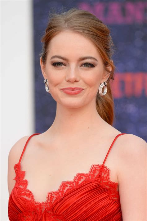 Your ultimate 24/7 one & only source for emma stone online, this site is truly dedicated the beautiful & talented actress emma stone. Emma-Stone-at-the-Premiere-of-Netflix-Series-Maniac-in ...