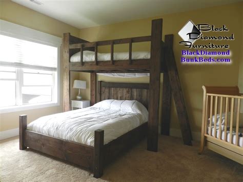 Our twin over queen perpendicular bunk bed set is a great option if you want to maximize your floor and wall space. Colorado River Custom Bunk Bed