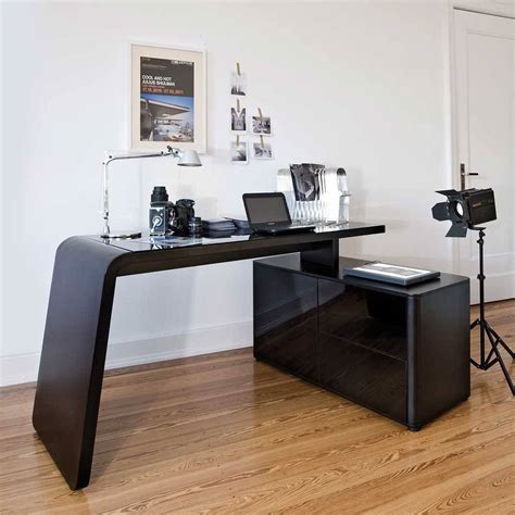 Die großen ablagefächer und die praktische schublade liefern reichlich stauraum. Eck PC Schreibtisch Cigemba in Schwarz aus Glas | Wohnen.de