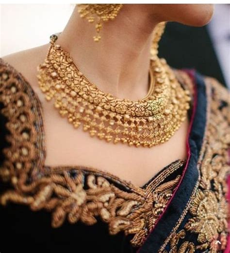 30 Bridal Gold Necklace Designs To Check Out Before Buying Your Wedding