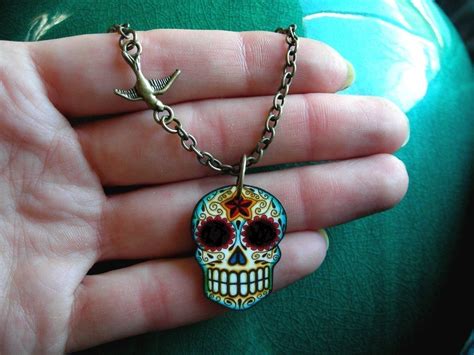 Day Of The Dead Filigree Sugar Skull With Small Swallow