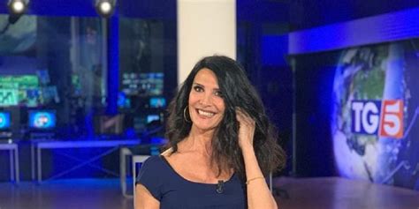 Tutto Su Elena Guarnieri Dal Gioco Delle Coppie Al Tg Diredonna