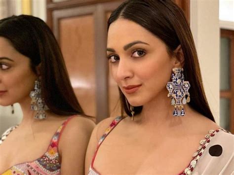 Kiara Advani Puts This Kitchen Ingredient On Her Face For The Best