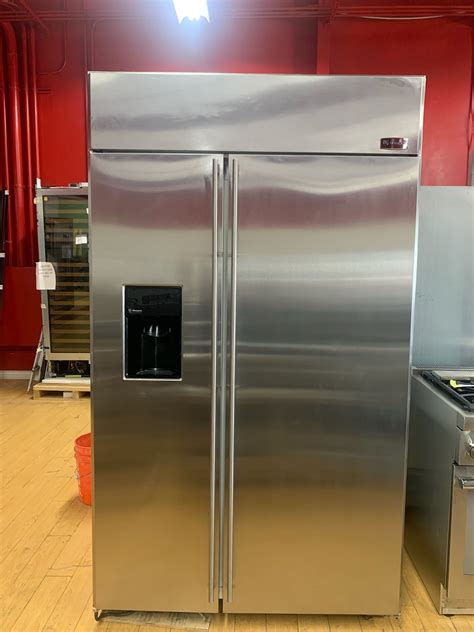 Ge Monogram® 48 Built In Side By Side Refrigerator With Dispenser