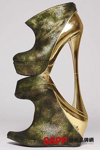 Highest Heels In The World 5 Tallest Shoes Of All Time