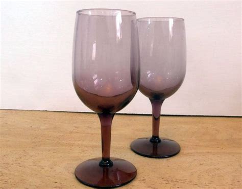 Vintage Purple Wine Glasses Retro Set Of 4 Stemmed Purple Etsy Purple Wine Glasses Purple