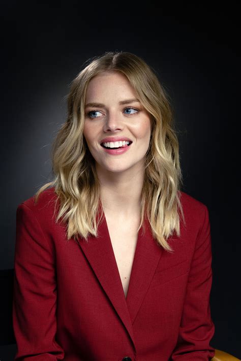 Samara Weaving Smiling Wallpaper Hd Celebrities 4k Wallpapers Images