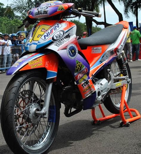 Konsumen motor ini salah satu yang paling banyak. Modifikasi Motor Jupiter Z Warna Biru Hitam ~ Blog Gambar ...