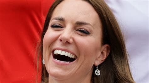 What Kate Middleton Just Did Will Have You Believing She S Just Like One Of Us