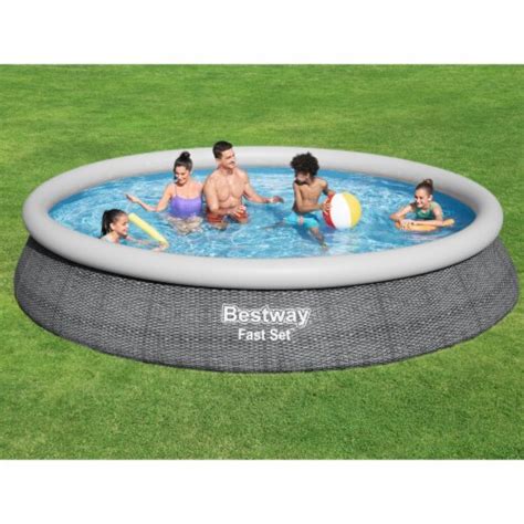 Bestway Fast Set 15x33 Round Inflatable Outdoor Above Ground Swimming