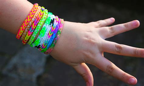 Loom Bands The Rubber Bracelet Craze Sweeping The Nations