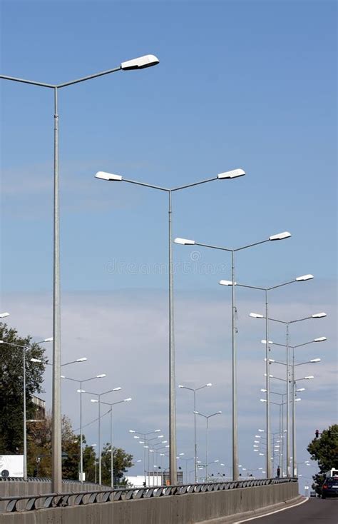 Lighting Poles On The Highway This Tall Highway Light Pole Makes