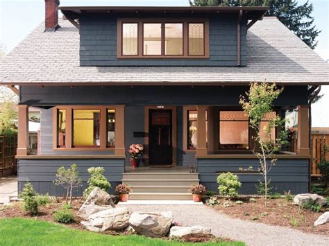10 Exterior House Colors That Endure Craftsman House Craftsman