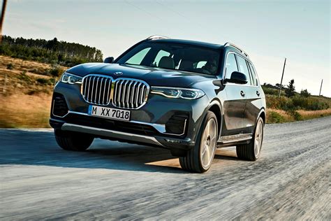 Super Sized Bmw X7 Is The Perfect Suv For America Carbuzz