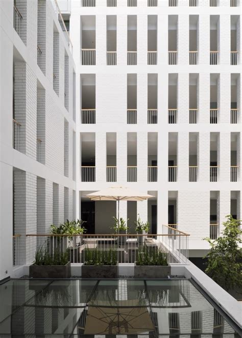 Axis Building Dhk Architects Archdaily