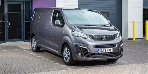 Peugeot Expert Compact Van Guide