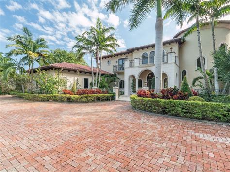 6 Bedroom Luxury Mansion For Sale In 6270 Sw 121 Street Pinecrest Fl