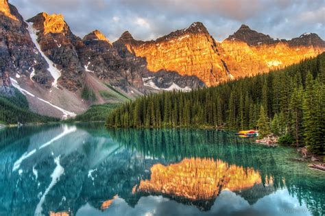 Moraine Lake Canada Alberta Mountains Forest Reflection