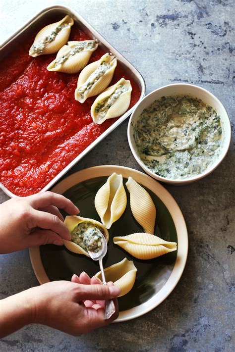 Vous rêvez de verdure, de radis et d'oeufs durs ? Goûtez le meilleur de la cuisine méditerranéenne avec ...