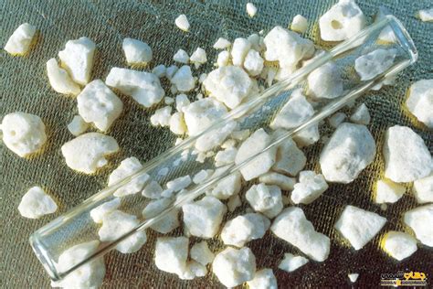 ماده مخدر کراک چیست و از عوارض مصرف آن چه می دانید؟ جهان شیمی فیزیک