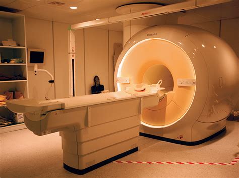 การตรวจด้วยเครื่องสร้างภาพด้วยคลื่นสะท้อนในสนามแม่เหล็ก Mri Radiology
