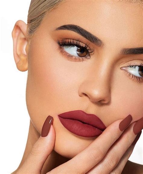 25 Kylie Jenner Nails To Keep It Up With The Trend Naildesigncode