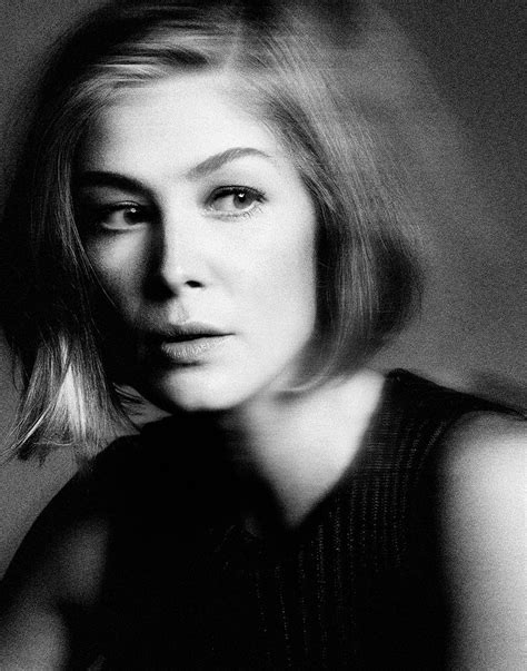 Rosamund Pike Photographed By Yu Tsai In Variety 2014 Rosamund Pike