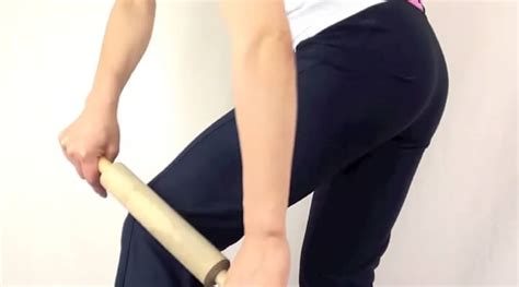 How To Reduce Cellulite With A Rolling Pin Massage
