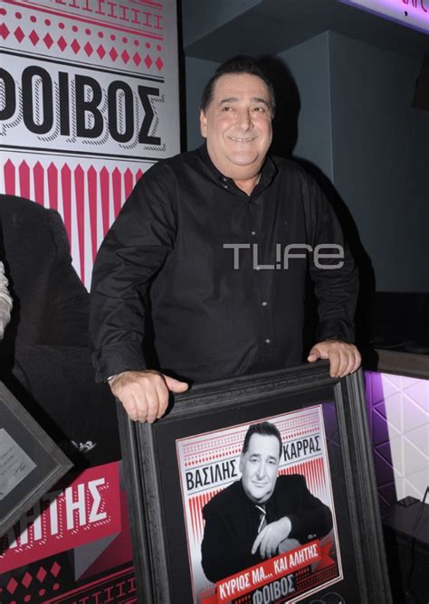 Με μεγάλη επιτυχία η διαδικτυακή τους συναυλία. Επώνυμοι φίλοι στην απονομή του πολυπλατινένιου δίσκου του ...