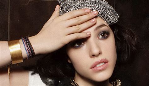 Olivia Thirlby Halloo