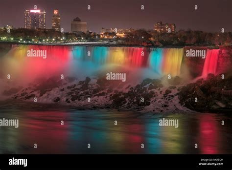 Niagara Falls At Night Illumination Fireworks Tour From Canada 2023