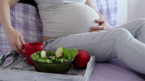 6 Foods Pregnant Women Should Avoid National Globalnewsca