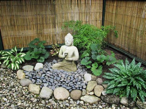 Zen is the japanese word for meditation. My Zen Garden: Lanterns and Landscape | Buddha garden, Zen ...