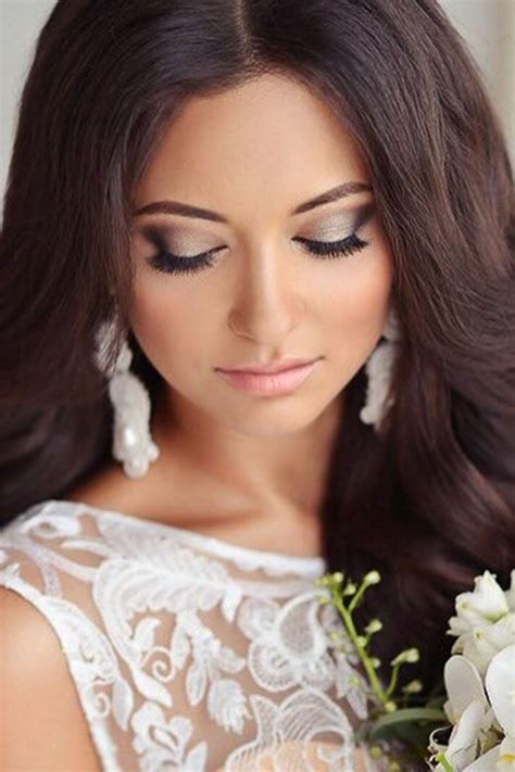 36 Bright Wedding Makeup Ideas For Brunettes Wedding Forward Bridesmaid Hair Makeup