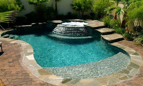 Spa Pool Spool Spool With Walk In Beach Entry Moderne Pools Small