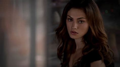 To The Originals Hayley Marshallphoebe Tonkin The Vampire Diaries