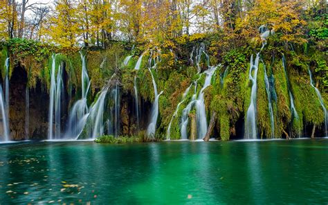 Photos Croatia Plitvice Lakes National Park Crag Autumn 1920x1200