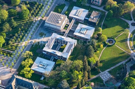 Luftbild Karlsruhe Gerichts Gebäudekomplex Des