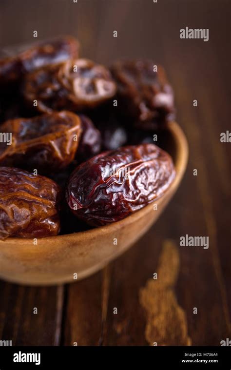 Fresh Dates Fruit Hi Res Stock Photography And Images Alamy
