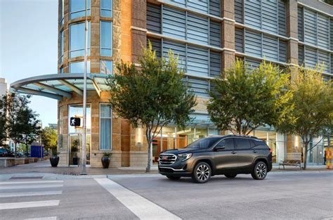 Gmc Terrain Price Starts At Offers Three Engine Choices Drivemag Cars
