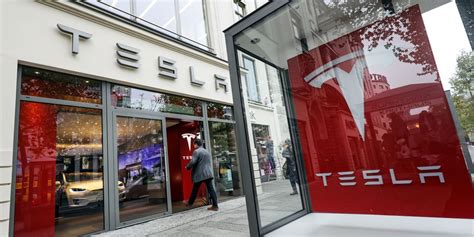 Tesla Tops Volkswagen To Become Second Most Valuable Auto Maker Wsj