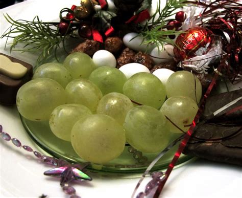 The 12 Lucky Grapes Of New Year In Madrid Shmadrid