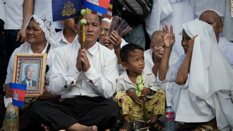 Former Cambodian King Norodom Sihanouk Dies At 89 Cnn