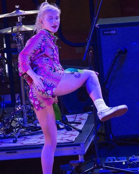 Hayley On Stage During Paramores First Show On Parahoy Parahoy Paramore Hayley