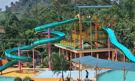Kolam renang adalah pelengkap yang luar biasa untuk halaman belakang yang besar, adanya kolam renang akan menciptakan waktu bersama keluarga yang sangat baik dan menyediakan sarana olah raga yang sangat. 7 Kolam Renang di Lampung Terbesar Terbaik Indoor Dengan ...